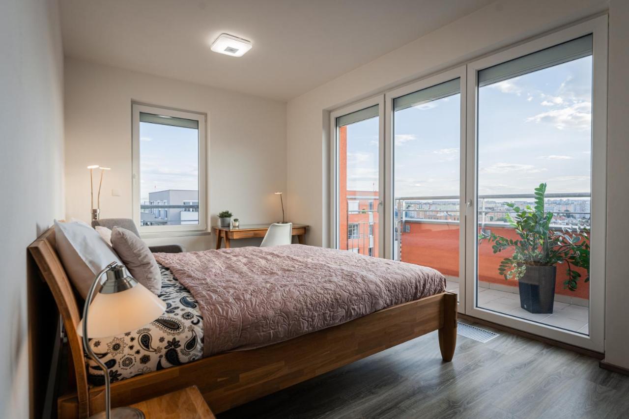 Apartament Penthouse Letnanske Zahrady *
