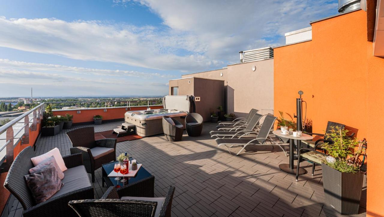 Penthouse Letnanske Zahrady Apartament